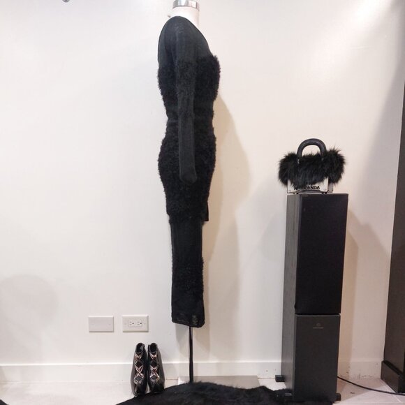 💥STUNNINGLY BEAUTIFUL💥Manière De Voir Off Shoulder Knitted Maxi Dress in Black - Picture 9 of 14